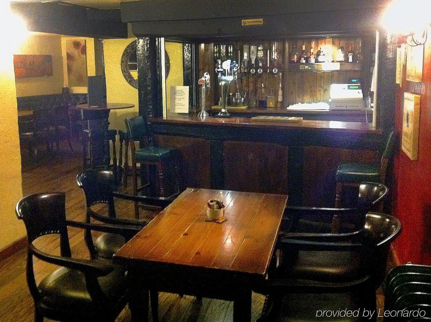 Cedar Tree Hotel ルージリー エクステリア 写真