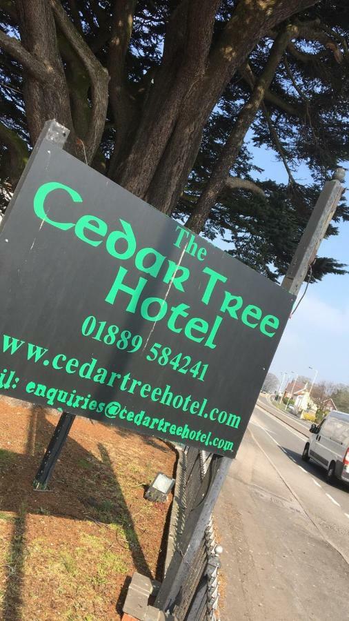 Cedar Tree Hotel ルージリー エクステリア 写真